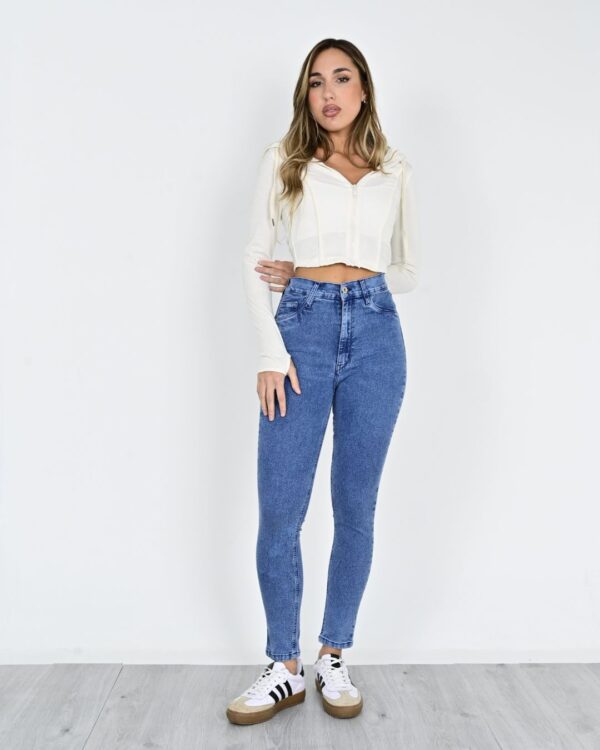 687 - Skinny Tiro Alto
