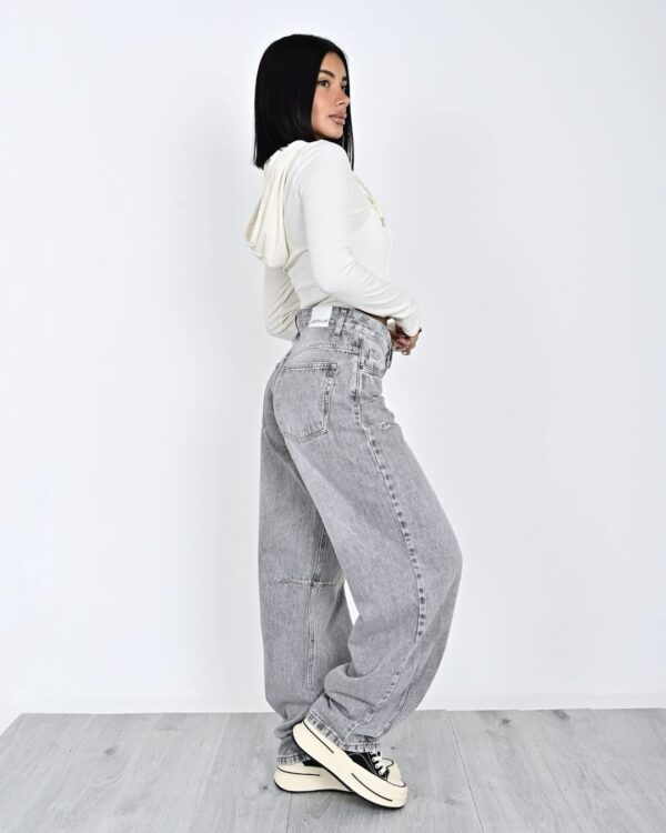 900– Jeans Barrel con Pinza - Imagen 2