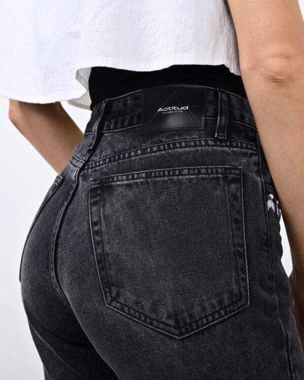 1012- Jeans Mom Tiro Alto - Imagen 3