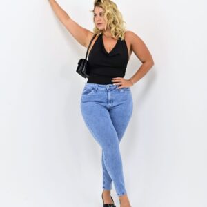 801 – Plus Size Skinny