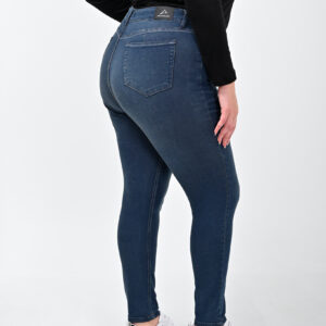 1205 – Plus Size Skinny
